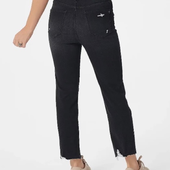 Serra Retreat NWT black distressed cropped jeans. Size 26W women’s comfort jean - Picture 16 of 16